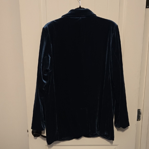 Deep Teal Velvet Blazer - Picture 3 of 6